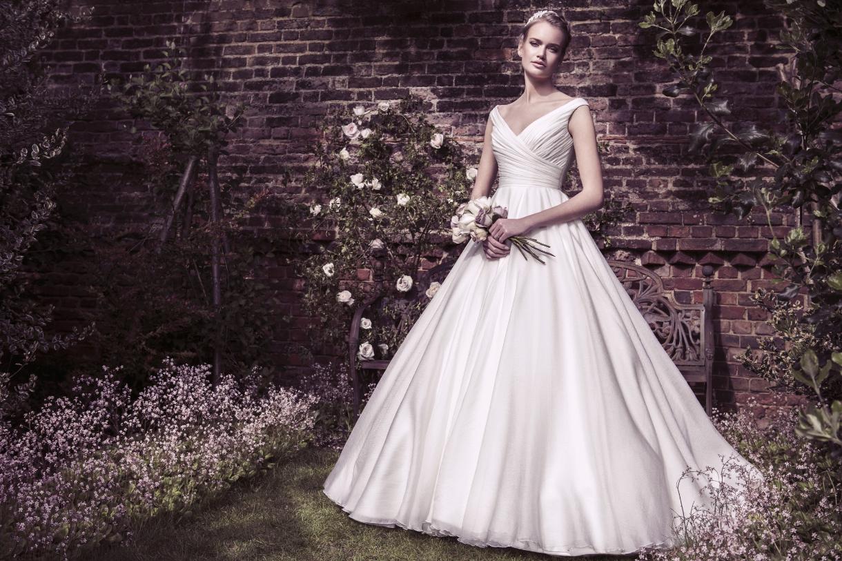 Where Can I Hire A Wedding Dress In London Carley Connellan